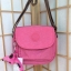 Kipling Nuria Shoulder Bag K10026 กระเป๋าสะพาย collection ตัวแพงของ Kipling ของแท้ จากโรงงาน OEM. วัสดุ 100% nylon รูปทรงสวย ขนาดกระทัดรัด สะพายคล่องตัว เปิดด้วยกระดุมแม่เหล็ก มีช่องกระเป๋าด้านหน้า ช่องซิปหลัก ด้านในโล่ง ซับในลายสวย มีช่องซิป และช่องใส่ขอ