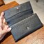 COACH F53763 TRIFOLD WALLET IN SIGNATURE กลับมาแล้วจ้า!! รุ่นขายดี!! 💓 ดีไซน์ใหม่ กระเป๋าสตางค์ใบยาว แถมที่ห้อยใส่บัตรแยกให้ (ถอดออกได้) น่ารักมากๆ ใช้งานง่าย เปิด-ปิดด้วยกระดุม ภายในใส่ธนบัตร ใส่บัตรได้เยอะ ใส่มือถือได้ไปอีก!! จุใจสุดๆ บอกเลยว่าใ