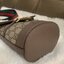 กระเป๋าสะพาย กระเป๋าใส่โทรศัพท์ งานแฟชั่นคลาสสิก Gucci Gag VIP GIFT WITH PURCHASE (GWP) พรีเมี่ยมกิ้ฟ Limited Edition รูปทรงถัง วัสดุcalfskin อะไหล่ทอง ลวดลายชิกเนเจอร์ โมโนแกรม GG เพิ่มความน่ารักด้วยพวงกุญแจเข้าชุดตุ๊กตาห้อยข้าง น่ารักมากมาย มาพร้อมสายสะ