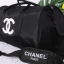 รีวิว เพี๊ยบมากค่าา (รุ่นโลโก้ปัก มีจำนวนจำกัด!) Best Seller ♡♡💃💃 กับทรง travel & fitness bag กับ Chanel VIP Gift Bag Travel Bag Gym Duffel Weekend จากงานพรีเมี่ยมกิ้ฟแบรนด์หรูอย่าง Chanel ของแท้100% ตัวกระเป๋าเป็นผ้า Oxford 
