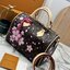 TOP ORI หนังแท้ | เกรดดีสุด LV x TM Speedy Bandoulière 25 Cherry Blossom bag กระเป๋าทรงหมอนที่ใครเห็นต้องเป็นคลั่งรัก ปรับลุคให้มีชีวิตชีวาด้วยลายดอกไม้เชอรี่บลอสซั่ม คอลใหม่สุดเอ็กซ์คลูซีฟ