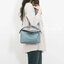 Loewe Puzzle Bag In Classic กระเป๋าทรง Puzzle นี้ออกแบบโดย Jonathan Anderson โดยได้รับแรงบันดาลใจในการออกแบบมาจากรูปทรงของลูกรักบี้ ดังนั้น จึงจะเห็นได้ว่าการตัดเย็บและรูปทรงของกระเป๋านั้นคล้ายคลึงกับลูกรักบี้ รูปทรงดูมินิมอลไม่ทิ้งคอนเซ็ปต์ของแบรนด์ สามา