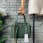 ของแท้ 💯% TORY BURCH KIRA PEBBLED SATCHEL BAG รุ่น 74650 กระเป๋าสะพาย Crossbody ทรงสวยสุดฮิต เป็นรูปทรงใหม่ มาแรงที่สุดในตอนนี้!! วัสดุหนังแท้