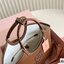 MIU MIU Ivy Leather Tote Bag กระเป๋าถือทรงโท้ทงานหนังเรียบเต็มใบ เรียบหรู มีความยูนิค จับแมตช์ง่าย สวยงามได้หลายสไตส์ ภายในโล่งกว้าง จุของได้เยอะ ใบจริงสวยเกินเบอร์จ้า