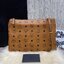 M.C.M Crossbody Pouch in Visetos Original กระเป๋าสะพายกึ่งคลัชท์ สุดล้ำ มีสายยาวสะพายข้างได้ รุ่นใหม่ล่าสุดมาแรงมาก ด้วยความสวยปังตั้งแต่แรกเห็น ภายในเป็นช่องโล่งไอเท็มนี้เด็ด แนะนำค่ะ