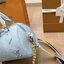 LV Speedy Bandoulière 20 bicolour กระเป๋าสะพายทรงหมอนไซส์เล็กน่ารัก Rare item รุ่นใหม่สีพาสเทลสวยหวาน ลูกคุณควรมีมากค่า โดดเด่นด้วยสายสะพายโซ่สีทองตัดกับสีกระเป๋าได้อย่างลงตัว