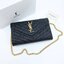 VIP GIFT 】หนังแท้ Saint Laurent envelope crossbody wallet on chain ใหม่ล่าสุด กระเป๋าสะพาย มีอะไหล่ทองสุดหรู และอะไหล่สีดำสีดำสุดคลาสสิก เหมาะกับสาวๆออฟฟิศที่ชอบพกพาสะดวก วัสดุหนังลายคาร์เวียสวยหรู ห้ามพลาดจ้ะ!!