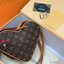 VIP GIFT 】หนังแท้ LOUIS VUITTON Monogram Game On Coeur "HEART" กระเป๋าสะพายรูปทรงหัวใจดีไซน์เผ็ดมากกก!! ภายในเป็นช่องโล่ง สายสะพายปรับใช้ได้ตามสะดวก ใบจริงสวยงามเบอร์ล้าน สาวๆ ต้องหลงรักแน่นอนเลยค่ะ