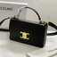 ORIGINAL🥂 Celine Triomphe shoulder handbag Bag / Celine box triomphe in Natural Calfskin Tan กระเป๋าสะพายเรียบหรูและดูทันสมัยใบนี้ออกมา ให้คุณเลือกสะพายในชีวิตประจำวันเข้ากับการแต่งตัวสบาย ๆ