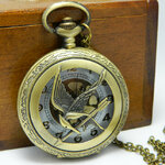 **พร้อมส่ง**นาฬิกาพก สร้อยคอ The Hunger Games Limited Edition (ฟรีกล่องไม้)